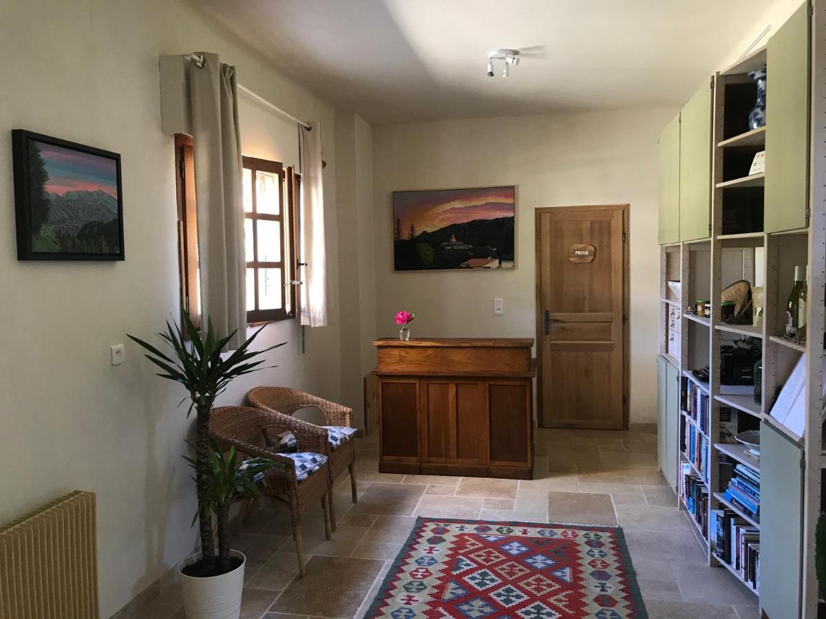 La Perle Des Montagnes - Bed And Breakfast - Chambre D Hote Верне-ле-Бен Экстерьер фото