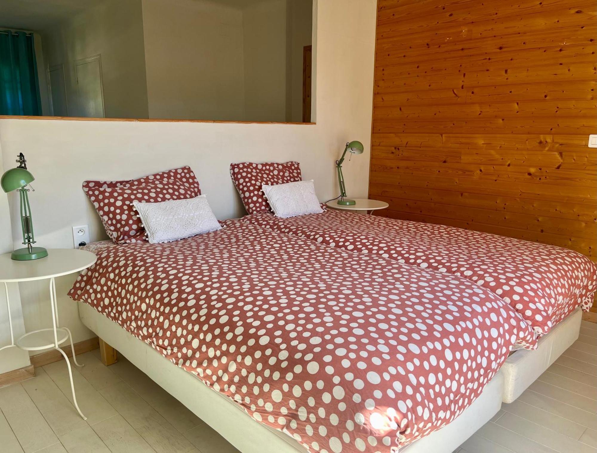 La Perle Des Montagnes - Bed And Breakfast - Chambre D Hote Верне-ле-Бен Экстерьер фото