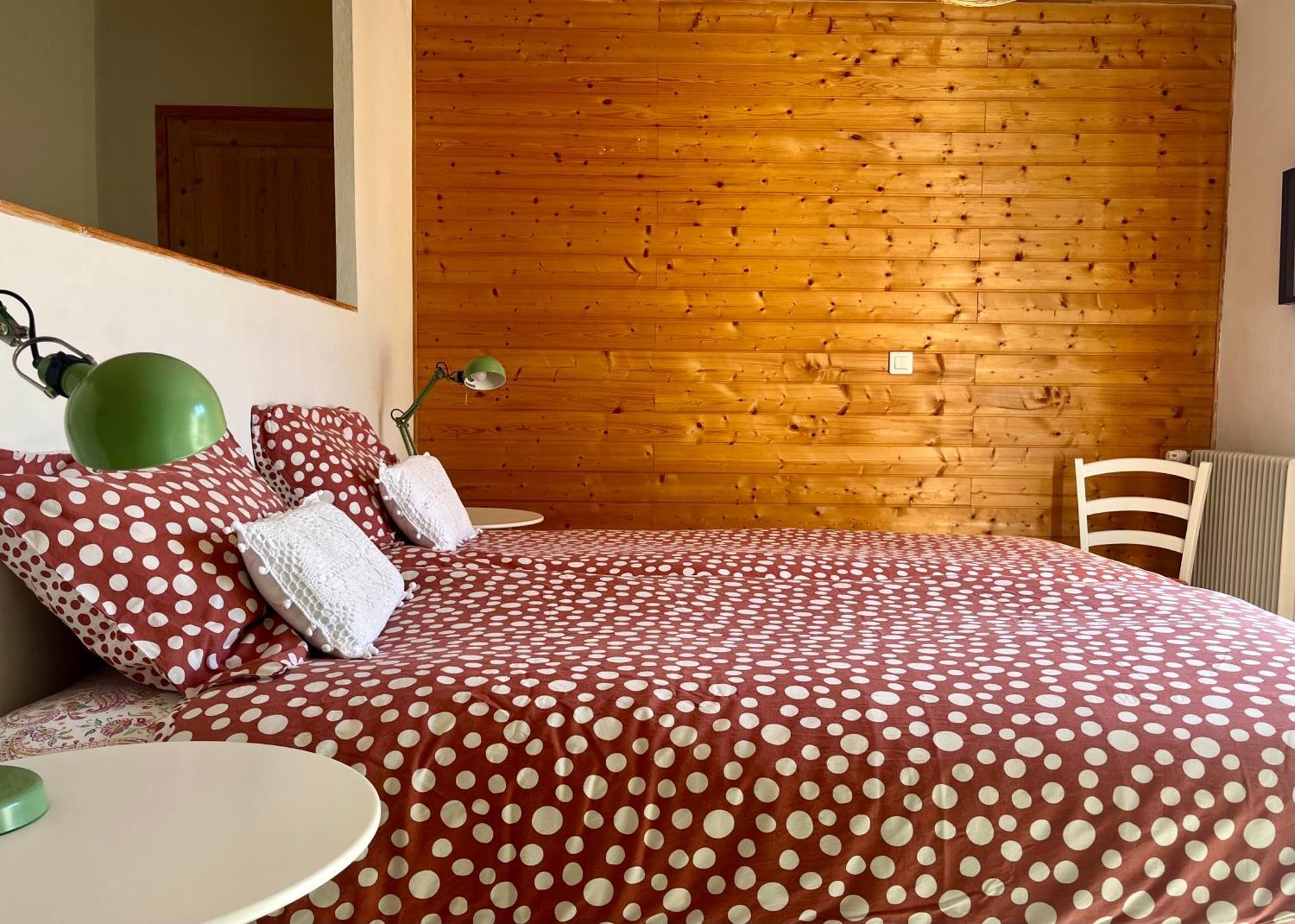 La Perle Des Montagnes - Bed And Breakfast - Chambre D Hote Верне-ле-Бен Экстерьер фото